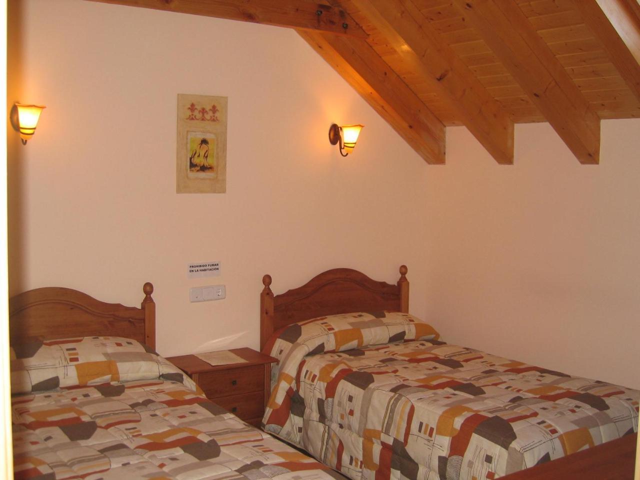 Casa Rural Ornat Etxea Vidangoz Exterior photo